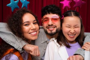 Unlock the Secret to Non-Stop Party Energy with Customizable Photo Booth Fun! 🎉