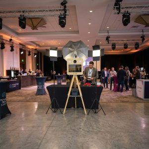 5 Spectacular Reasons to Book a Retro Photo Booth Rental in Dubai & UAE